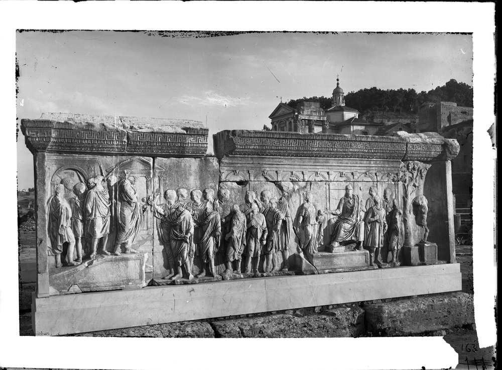 Lastra E 163 - Plutei di Traiano.tif