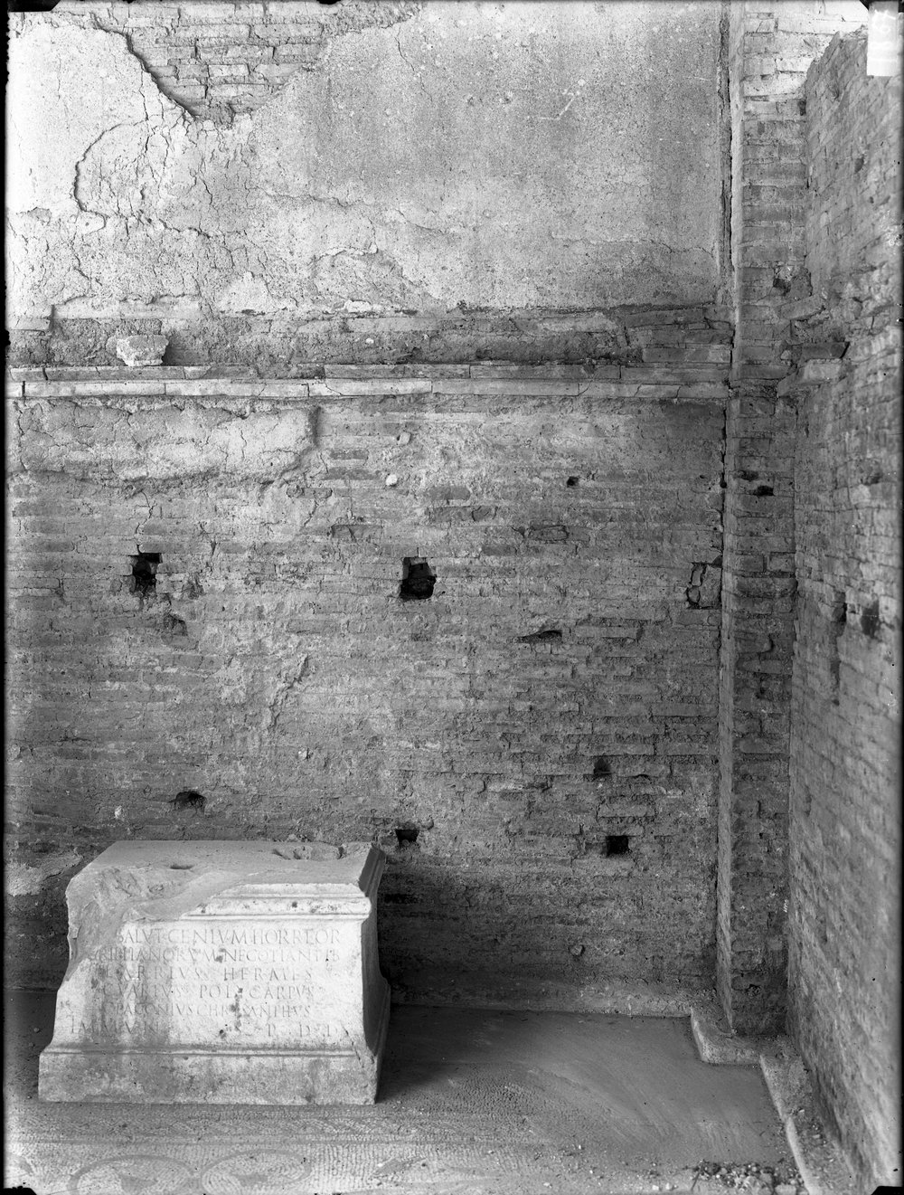 Lastra E-1867, Horta Agrippiana.tif