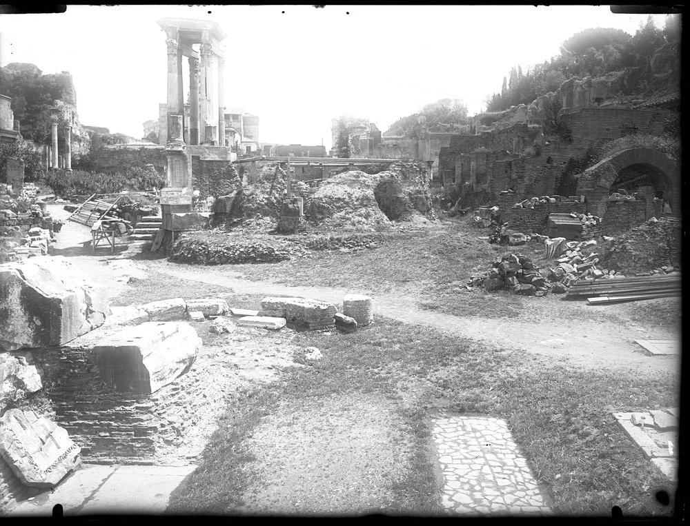 Lastra E1357 - Tempio di Vesta.jpg