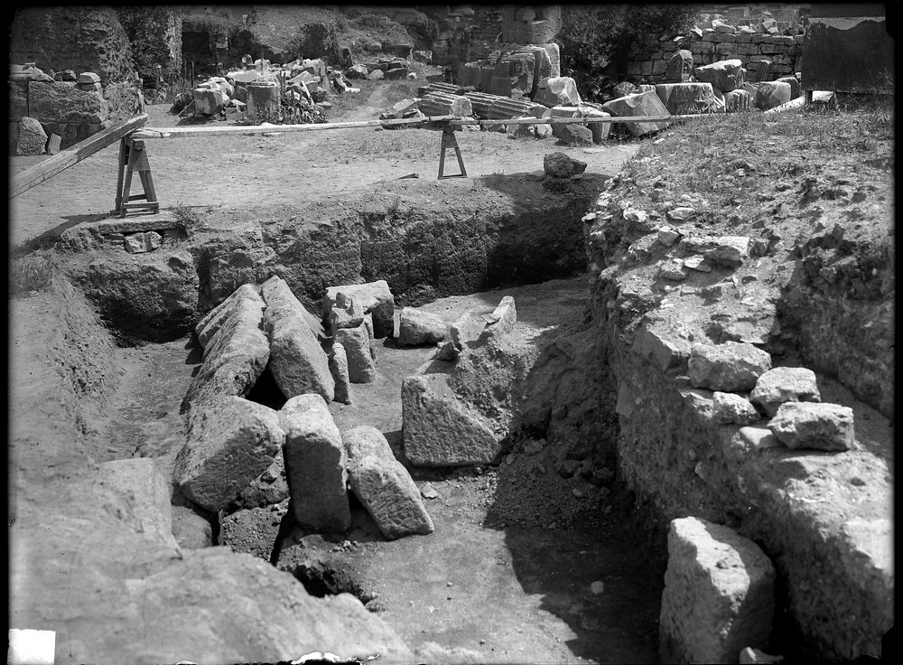 Lastra E1318 - Tempio di Vesta.JPG
