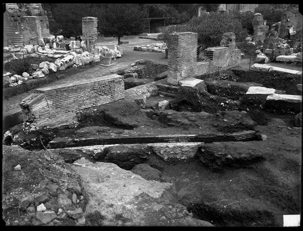 Lastra E1323 - Tempio di Vesta.JPG
