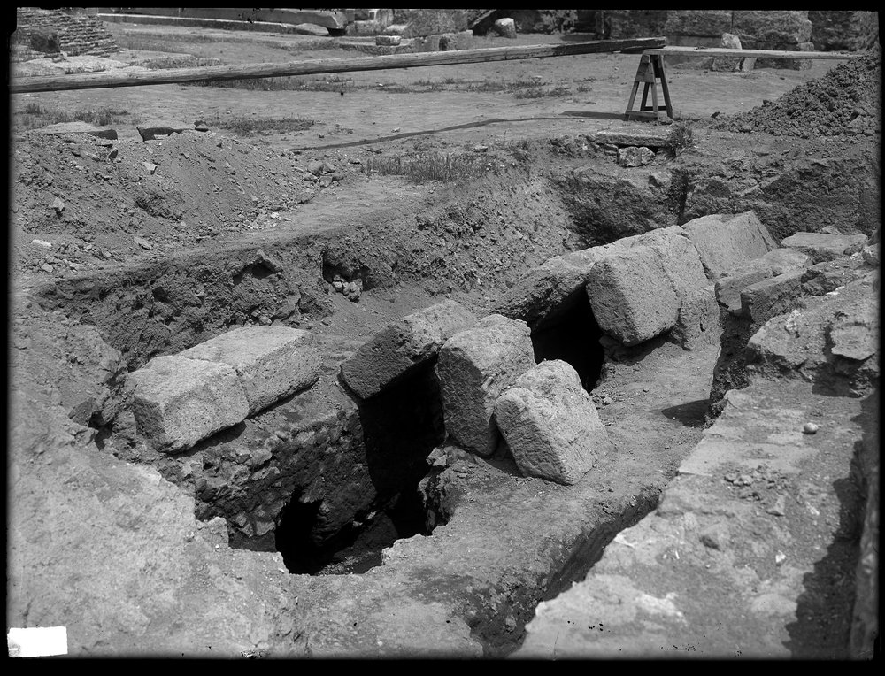 Lastra E1322 - Tempio di Vesta.JPG