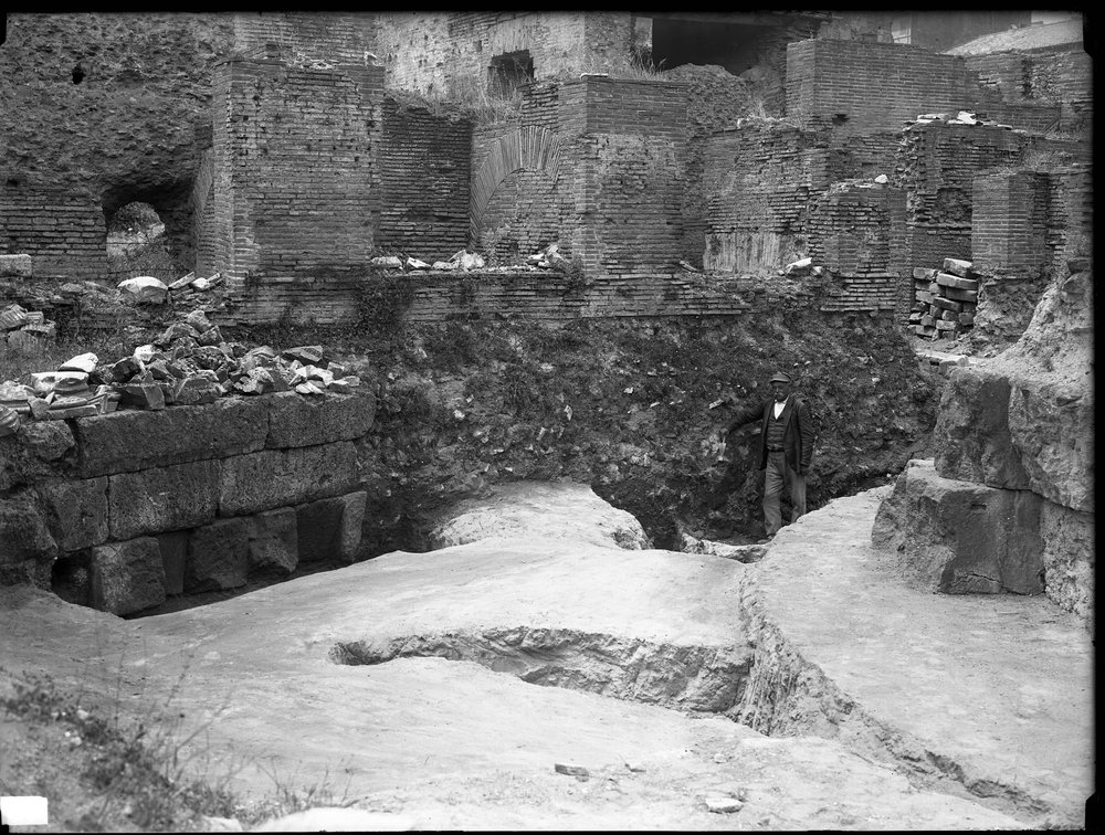 Lastra E1352 - Tempio di Vesta.jpg