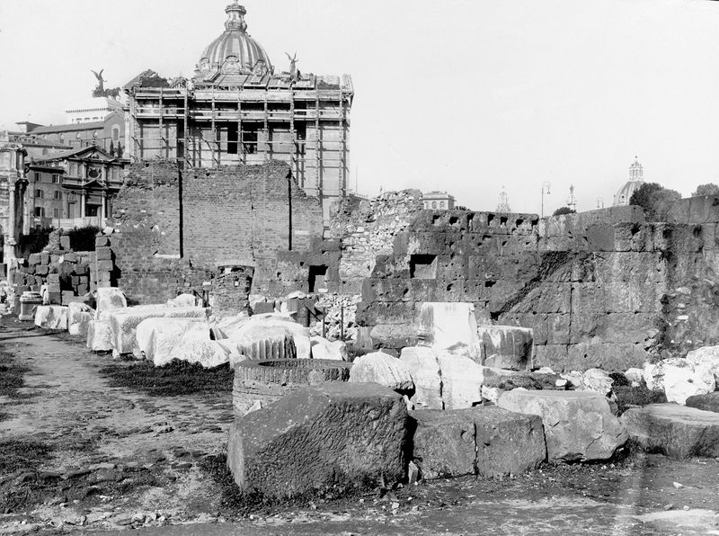 012261 - monumento - Basilica Emilia, veduta da sud-est. Neg. serie E nÂ° 1220