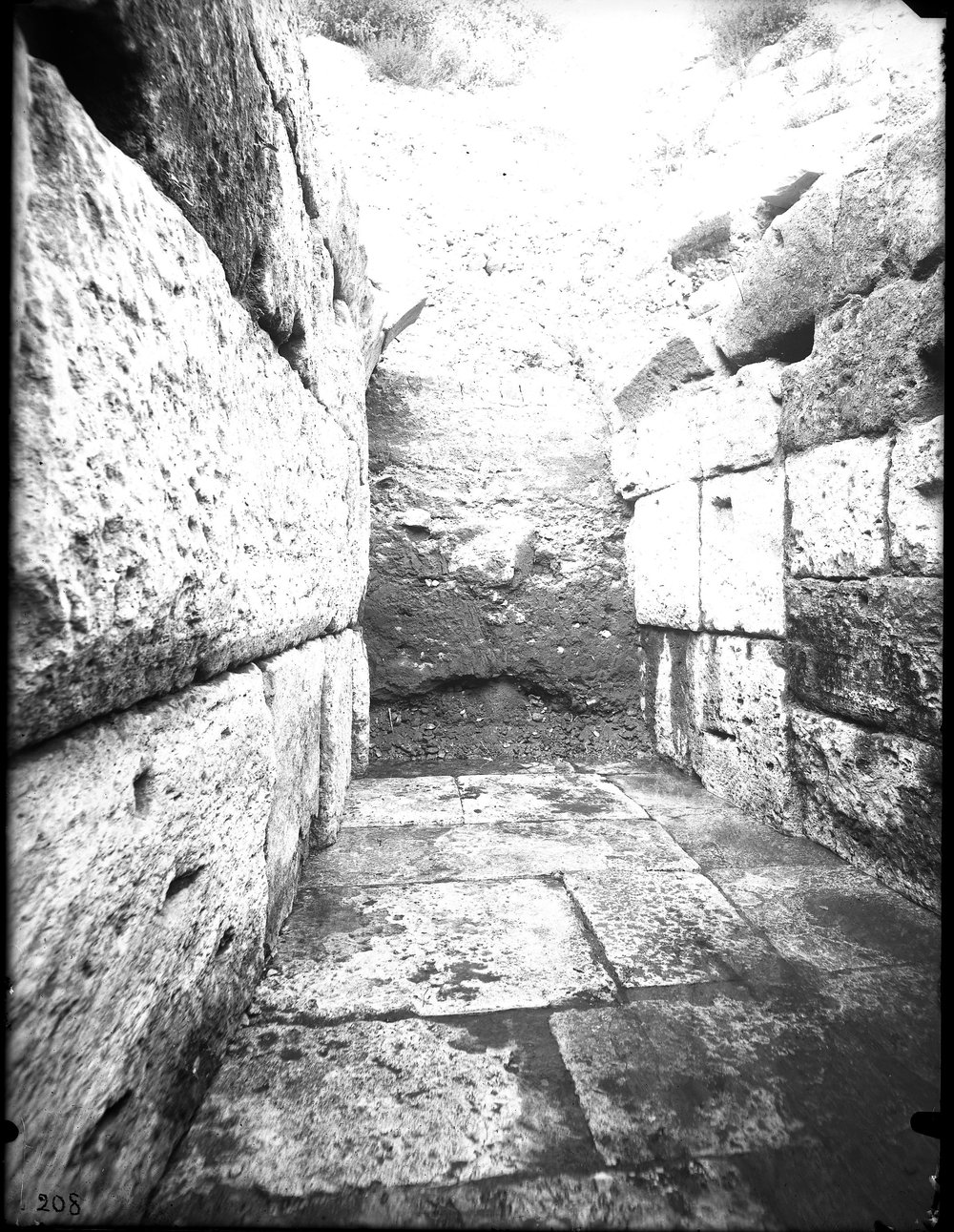 Lastra E208 - Cloaca Massima.JPG