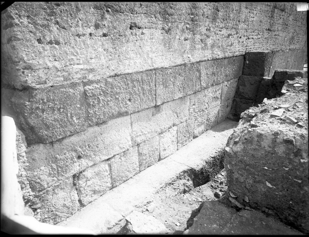 Lastra E-1111, Basilica Emilia.JPG