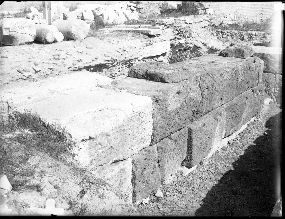 Lastra E-1119, Basilica Emilia.JPG