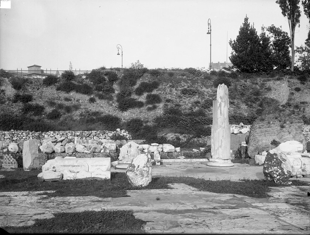 Lastra E- 1144 Basilica Emilia.JPG