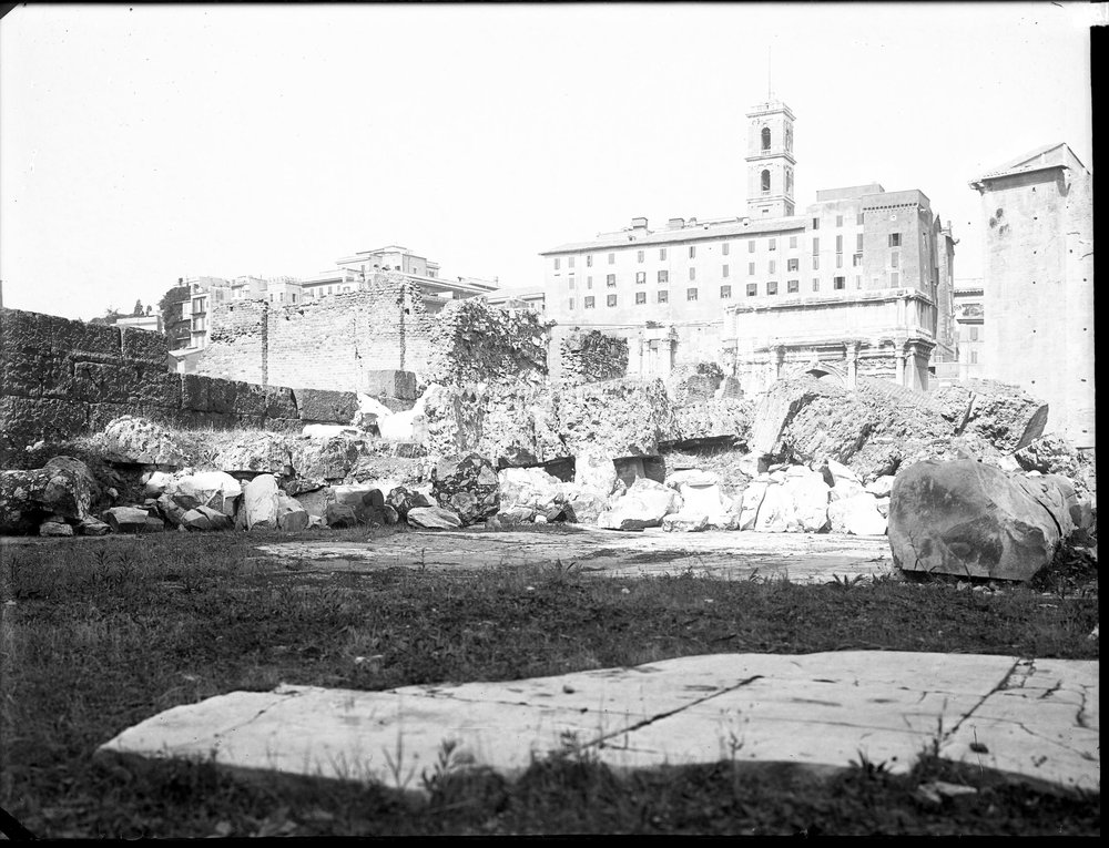 Lastra E-1181, Basilica Emilia.JPG