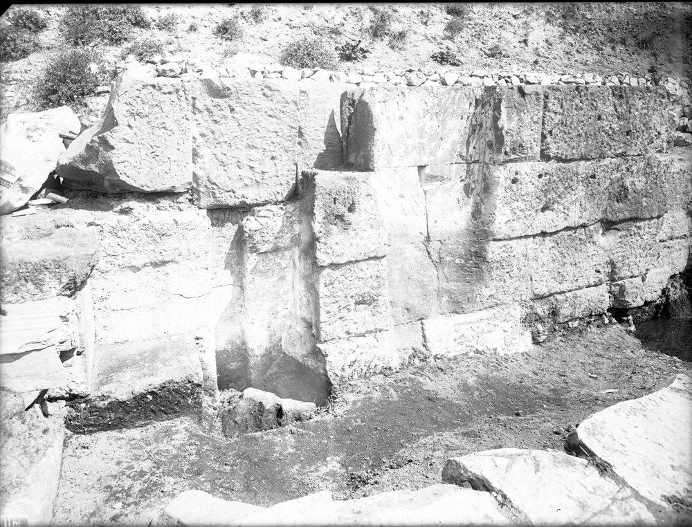 Lastra E1160 - Basilica Emilia.JPG