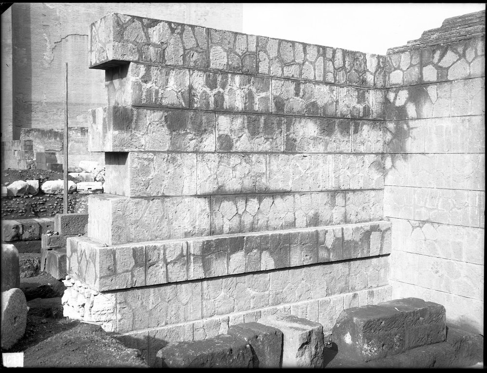 Lastra E 1077, Basilica Emilia.JPG