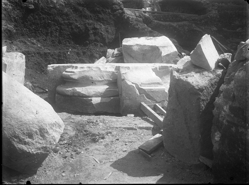 Lastra E 58 - Basilica Emilia.JPG