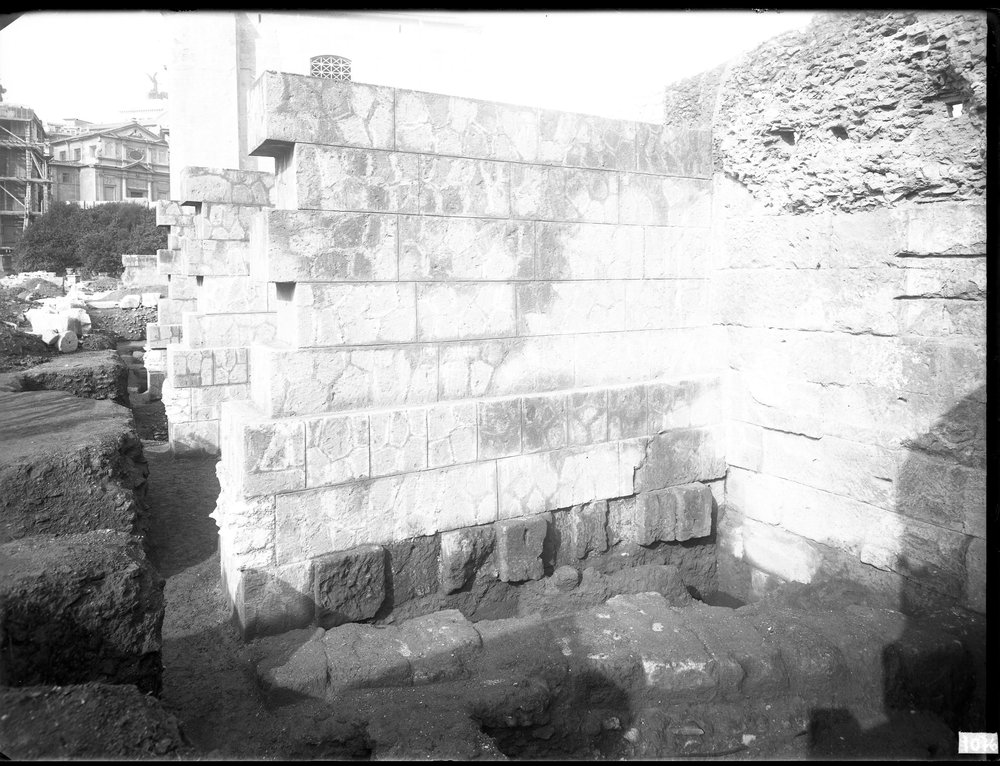 Lastra E 1076, Basilica Emilia.JPG