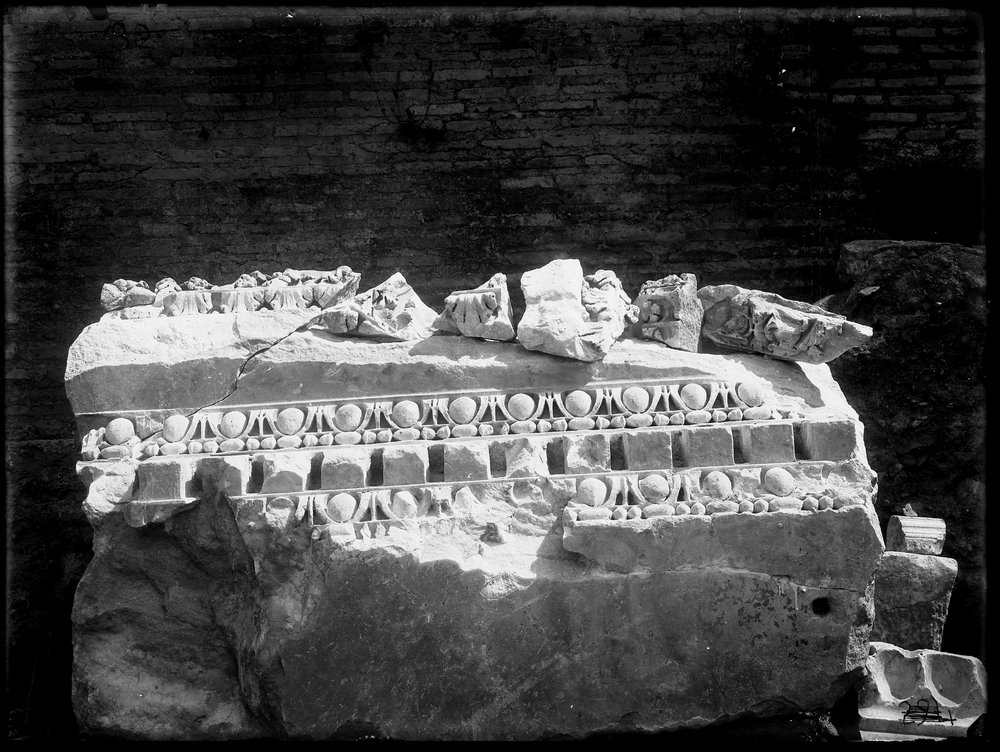 Lastra E32 Via Sacra.JPG