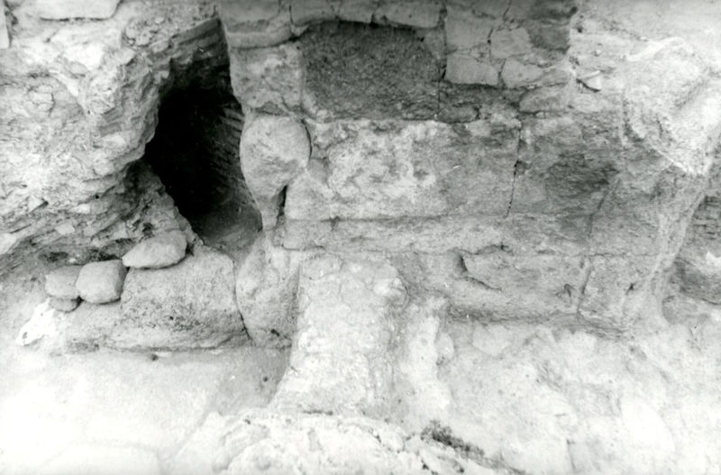 002727 - scavo archeologico - Casa Repubblicana a fianco delle Scalae Caci (sud-ovest della Casa di Livia), scavi Carettoni del 1956. Settori L e M. Neg. serie Film nÂ° 94

Bibliografia: Caretton, G.F. NsC 1967 pp. 287 e ss.