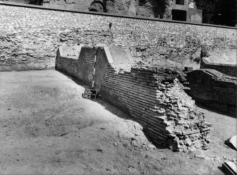 000223 - restauro - Clivio Palatino, ambiente A1: lavori 1985