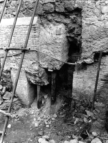 005662 - restauro - Clivio Palatino, lato sinistro: lavori di consolidamento 