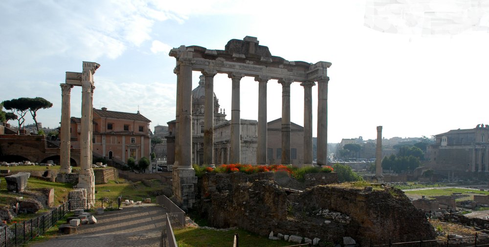 Termpio di Saturno1.JPG