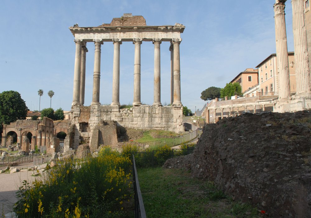 Tempio di Saturno.JPG