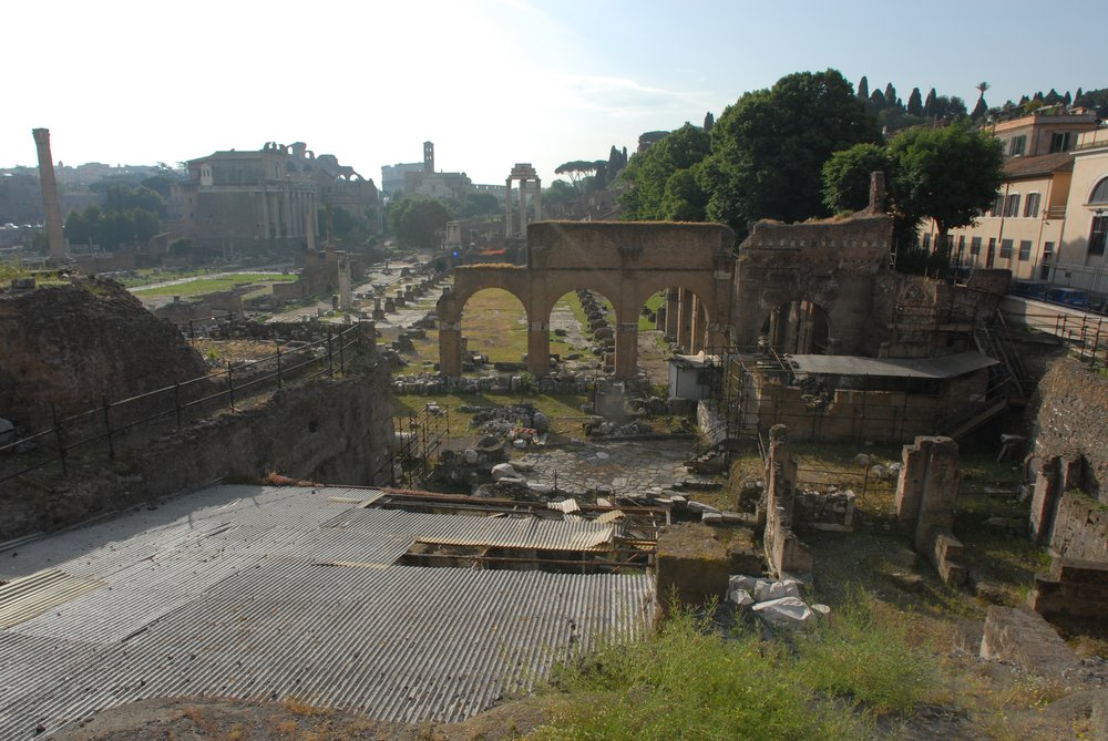 Foro Romano area N-E.JPG