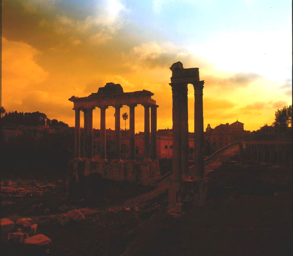 Tempio di Saturno.jpg
