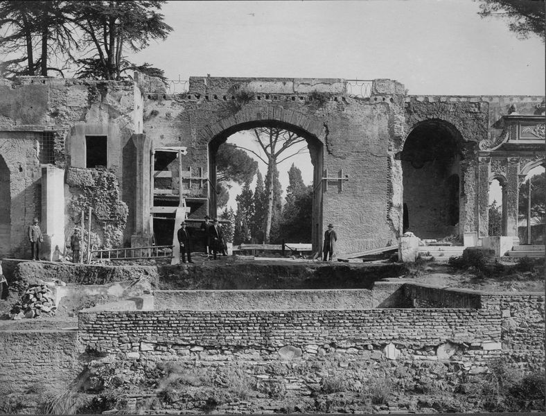 003217 - restauro - Domus Augustana, corpo centrale piano superiore: restauro lato Sud, marzo 1928