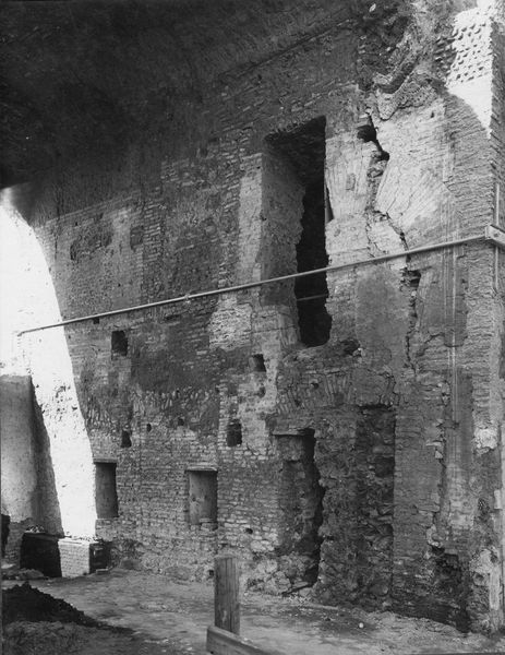 003221 - restauro - Domus Augustana, corpo centrale piano superiore: particolare del restauro lato Sud, febbraio 1928