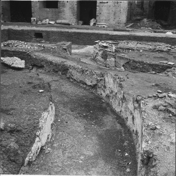 003376 - restauro - Domus Augustana, peristilio inferiore: lavori di sistemazione, estate 1970