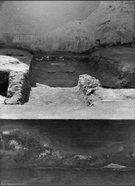 003391 - restauro - Domus Augustana, peristilio inferiore: lavori di sistemazione con particolare di costruzioni precedenti estate 1970