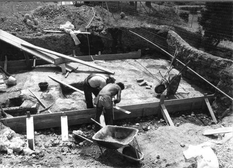 003495 - restauro - Domus Augustana, terzo peristilio: lavori di consolidamento dell'estradosso della volta sopra la centralina