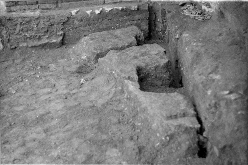 004947 - restauro - Domus Tiberiana, Clivus della Victoriae-fronte Nord-Est settore 13-Livello IV: ambiente 10 lavori di consolidamento, 1971