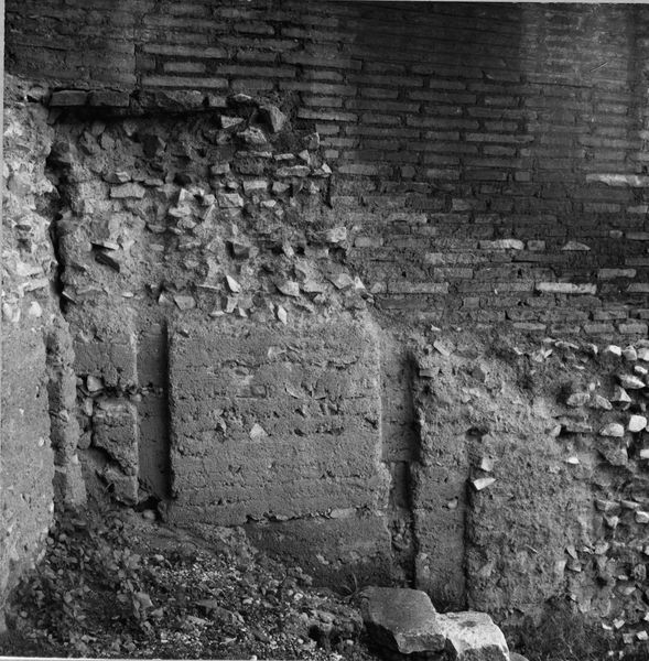 004970 - restauro - Domus Tiberiana, Clivus della Victoriae-fronte Nord-Est settore 13-Livello IV: ambiente 11 lavori di consolidamento, 1971