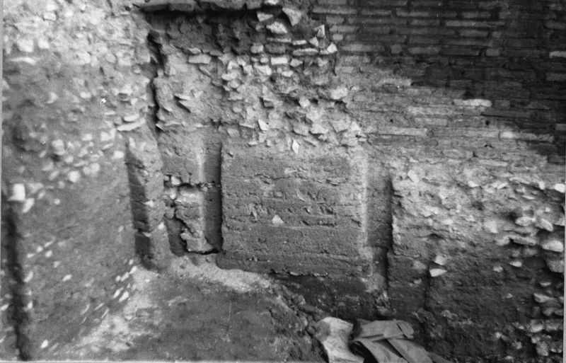 004971 - restauro - Domus Tiberiana, Clivus della Victoriae-fronte Nord-Est settore 13-Livello IV: ambiente 11 lavori di consolidamento, 1971