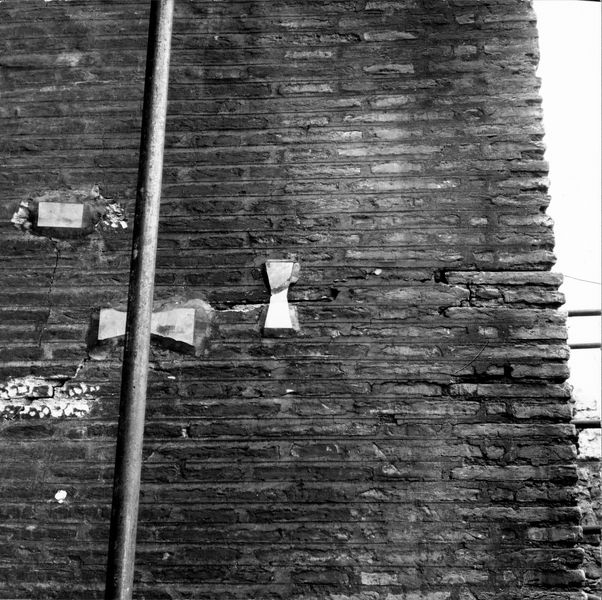 004987 - restauro - Domus Tiberiana, fronte Nord-Est settore 13-Livello IV: ambiente 12 lesioni alle strutture, 1970