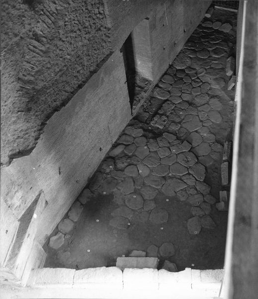 005032 - restauro - Domus Tiberiana, Clivo della Victoriae settore 13-Livello V: ambiente 27 con lesioni alle strutture, agosto 1972