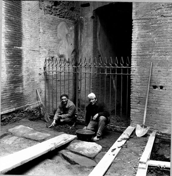 005037 - restauro - Domus Tiberiana, Clivus della Victoriae settore 13-Livello IV: ambiente 29, lavori di consolidamento e sistemazione ottobre 1971