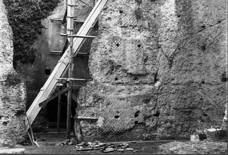 005130 - restauro - Domus Tiberiana, angolo Nord settore 13-Livello V: ambienti prima dell'intervento di restauro gennaio 1959