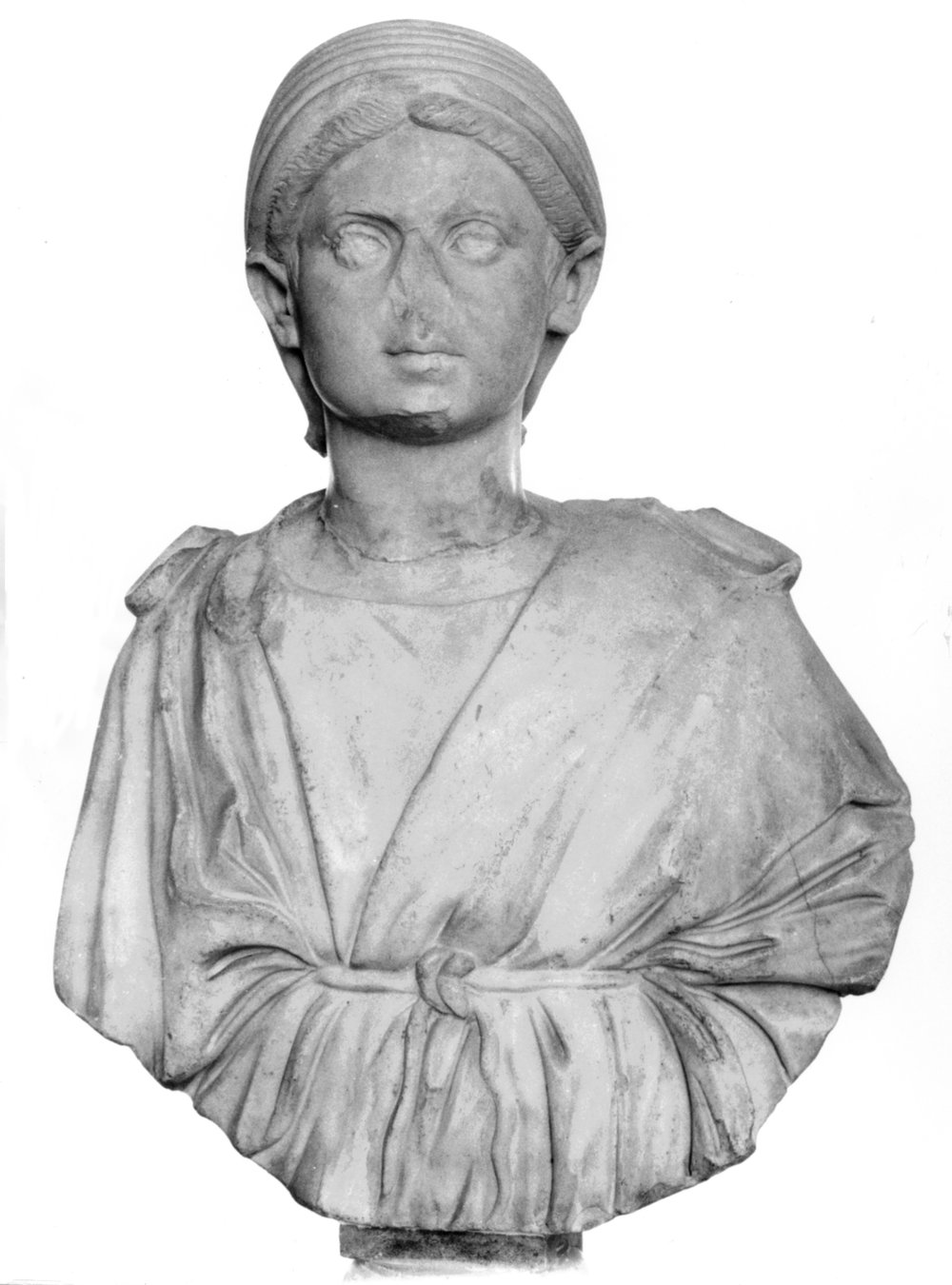Busto di vestale neg. film 921.tif