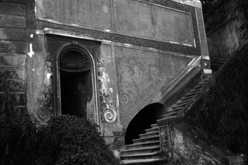 1-00015/ 07557/ 16785 - Roma - Palatino - Horti Farnesiani - Uccelliere