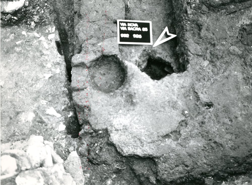 film 1578 - Porticus Margaritaria - Palatino - Via Sacra - scavo Carandini - autunno 1985.jpg