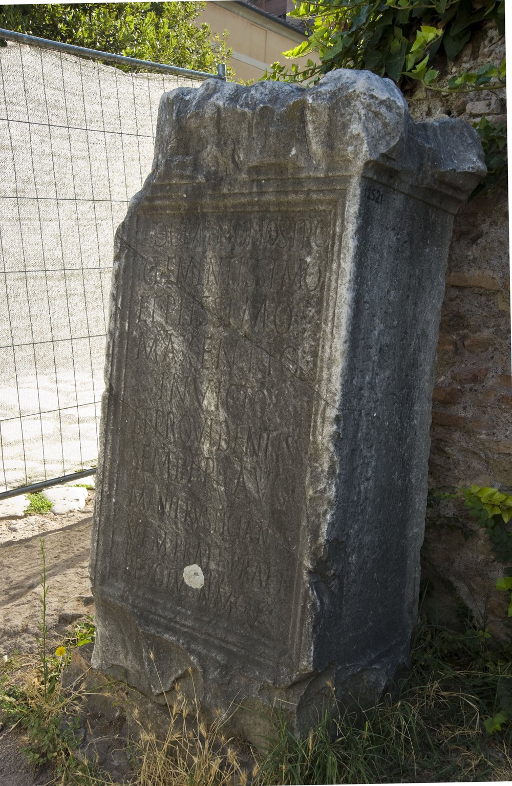 12521b.jpg
