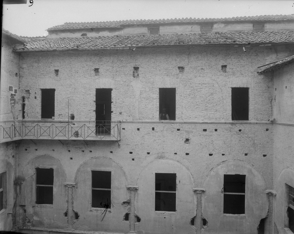 9_SFR chiostro.JPG