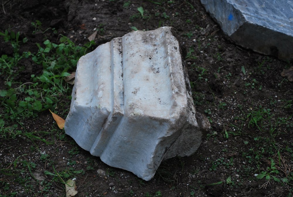 566801-2.jpg