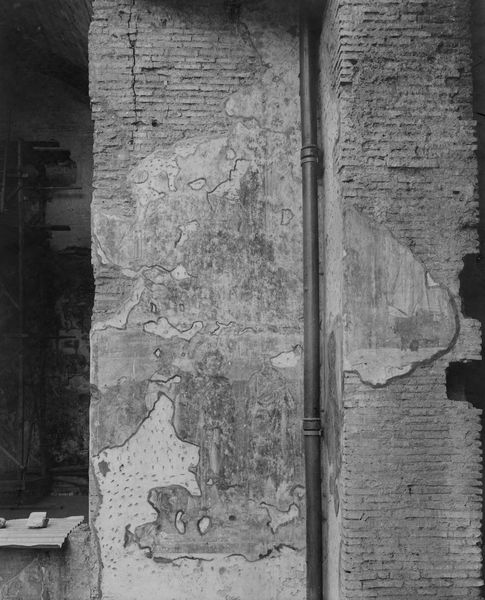 019353 - monumento - S. Maria Antiqua, navata centrale, pilastro in fondo a destra: il Salvatore in trono fra due angeli; sotto: S. Salomona e i figli Maccabei (Gruneisen p. 100)