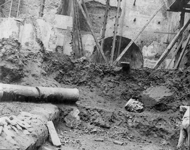 019280 - scavo archeologico - S. Maria Antiqua, navata centrale durante lo scavo