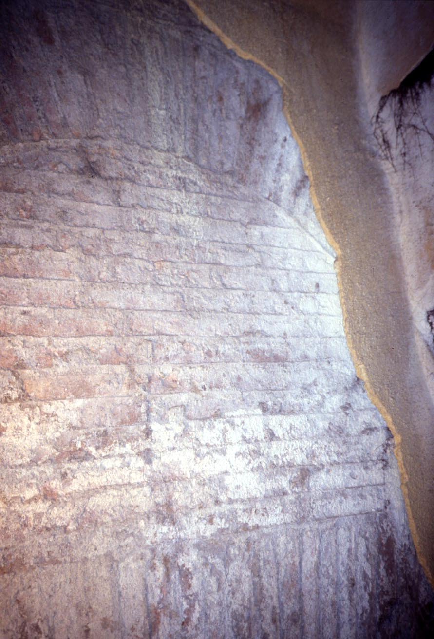 PS9 0206Cripto Portici sotto Orti Farnesiani 1992 26.jpg