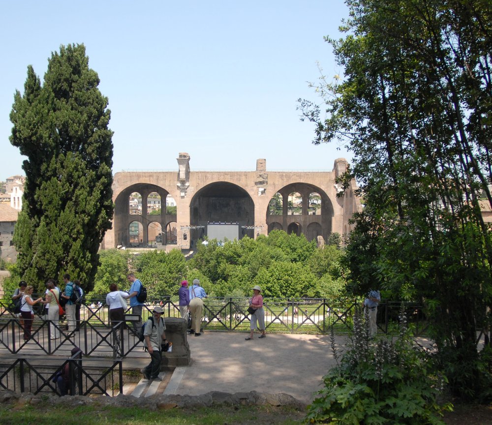 PS9 0460 17OF VedutaBasilicaMassenzio.JPG