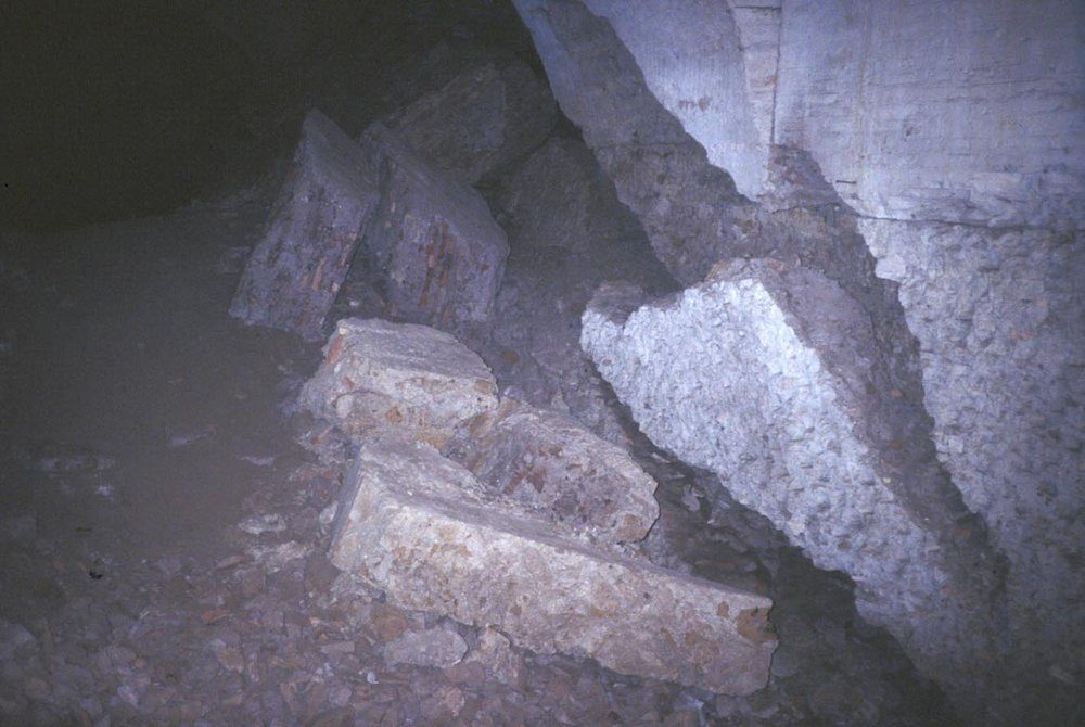 PS9 0203Cripto Portici sotto Orti Farnesiani 1992 22.jpg