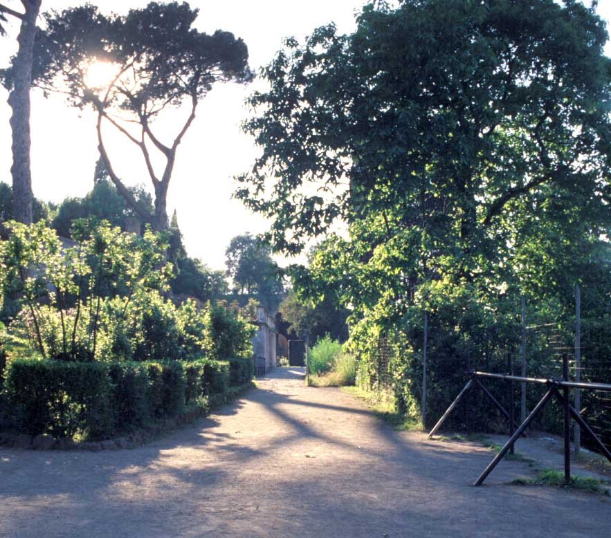 PS9 0094OFGiardiniViale.jpg