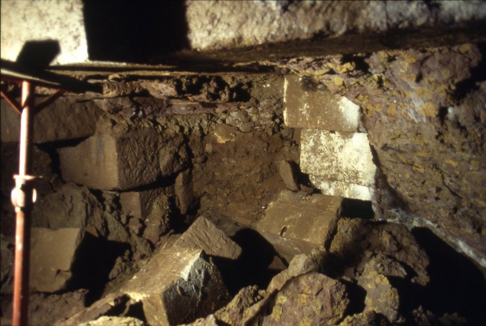 DT042.jpg